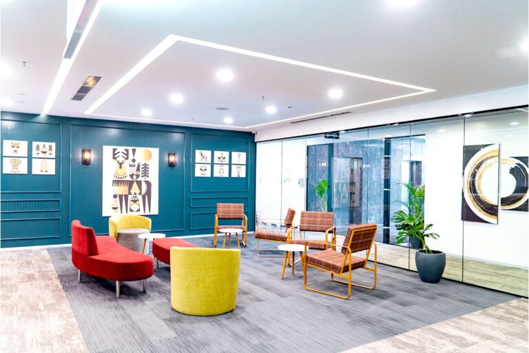 Why are Companies Leasing a Flexible Office Space Instead of Buying it?